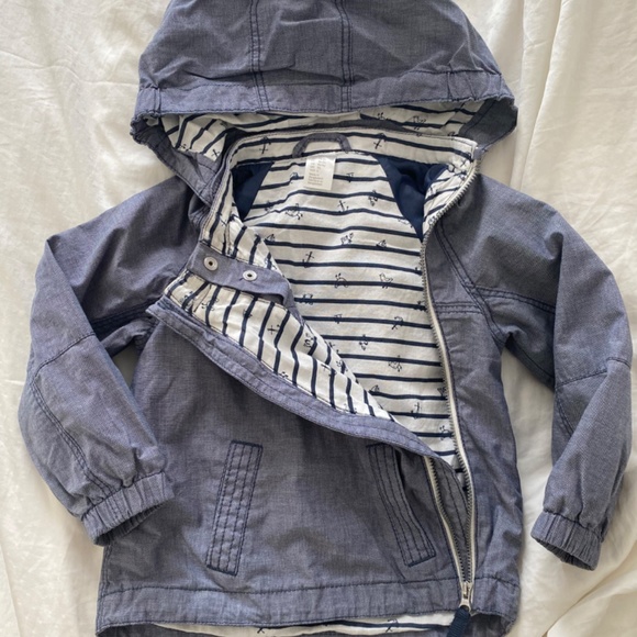 H&M light denim jacket - Picture 3 of 3